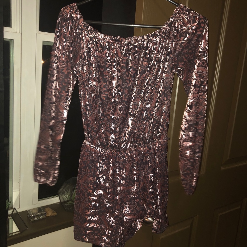 velvet patterned long sleeve romper